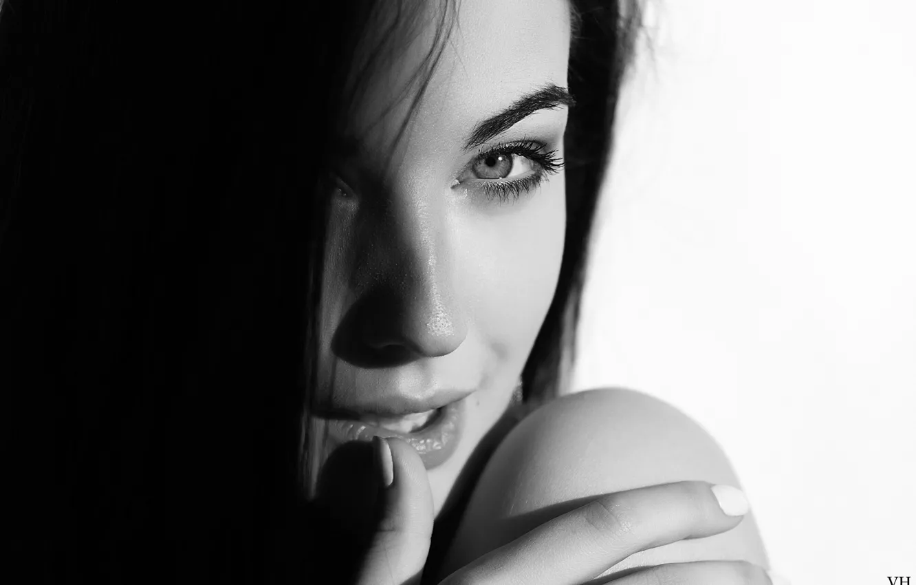 Photo wallpaper eyes, model, black and white, lips, beautiful, bangs, Alla Berger, Bachelor