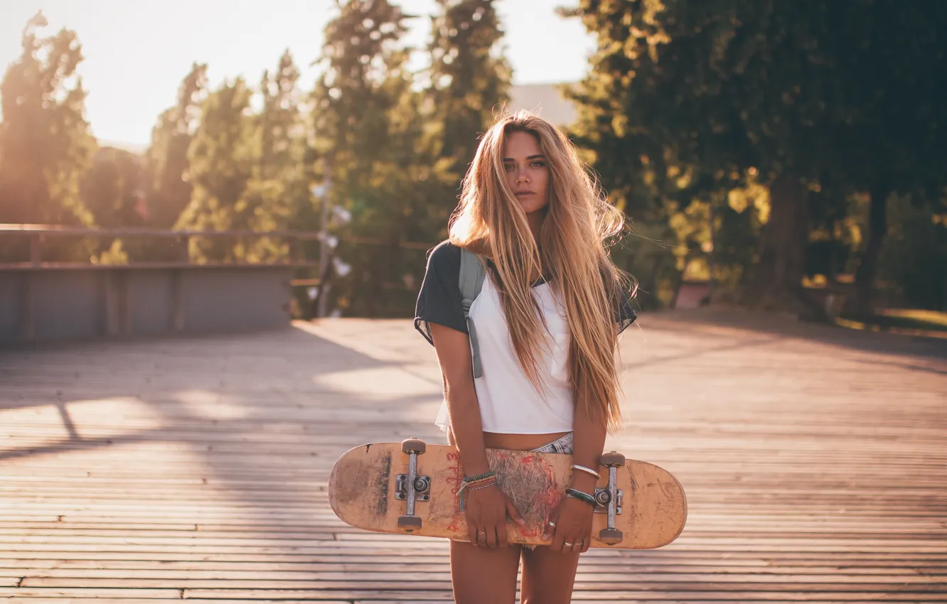 Photo wallpaper summer, look, girl, face, hair, skate, cutie