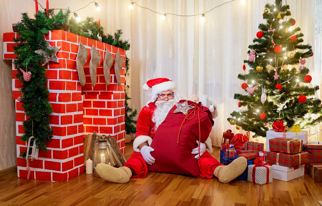 Photo wallpaper decoration, red, room, holiday, box, gift, hat, toy