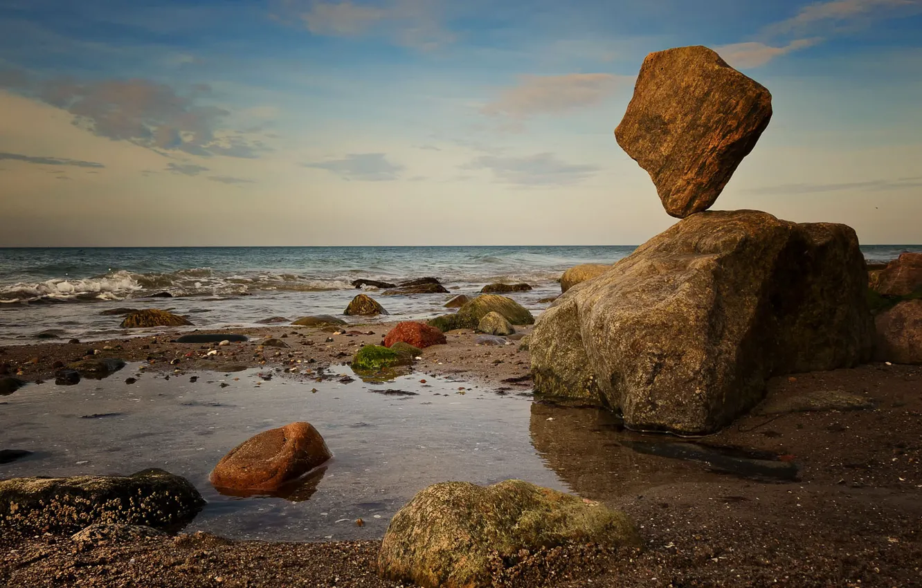 Photo wallpaper sea, stones, coast, horizon