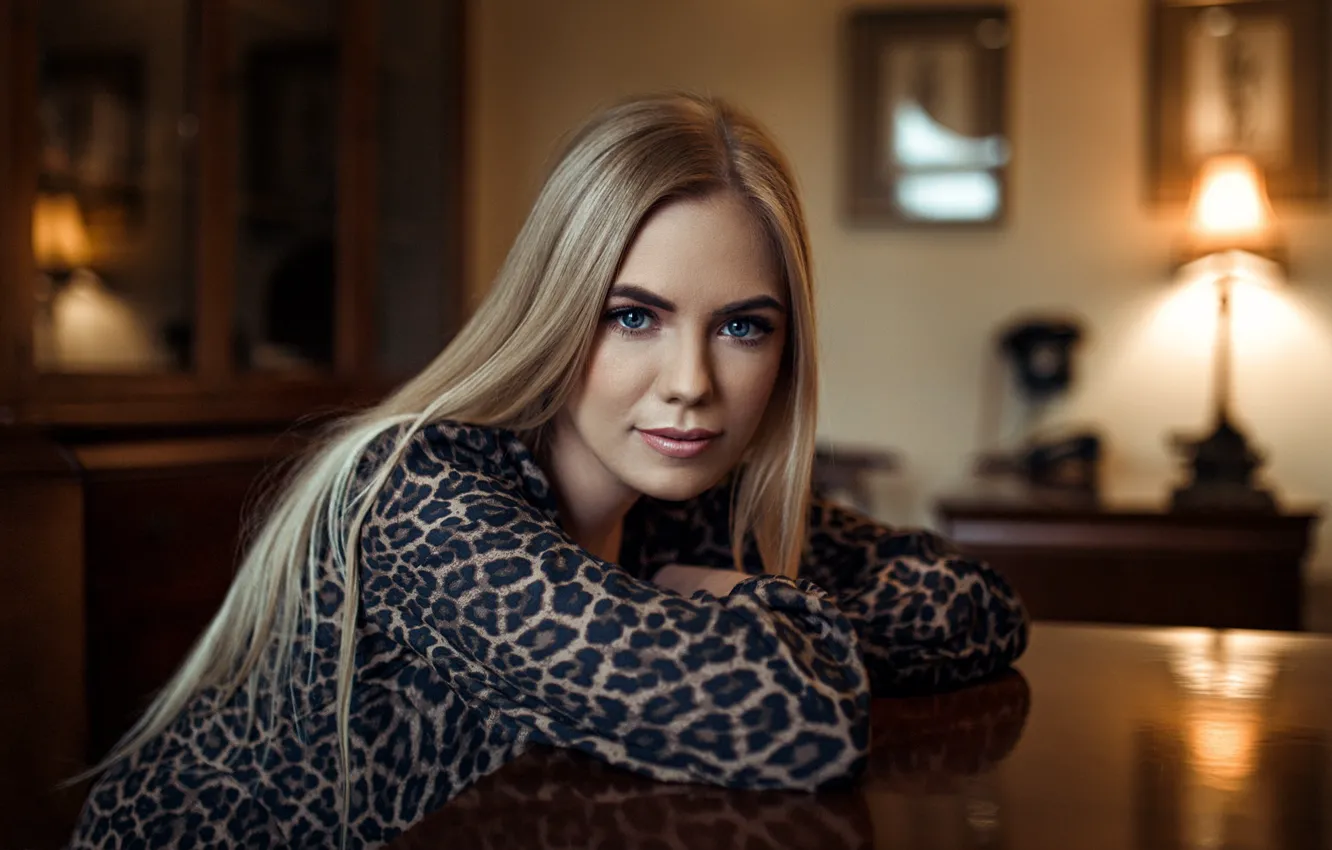 Photo wallpaper look, girl, pose, hair, blonde, sitting, Andrew Stankūnas