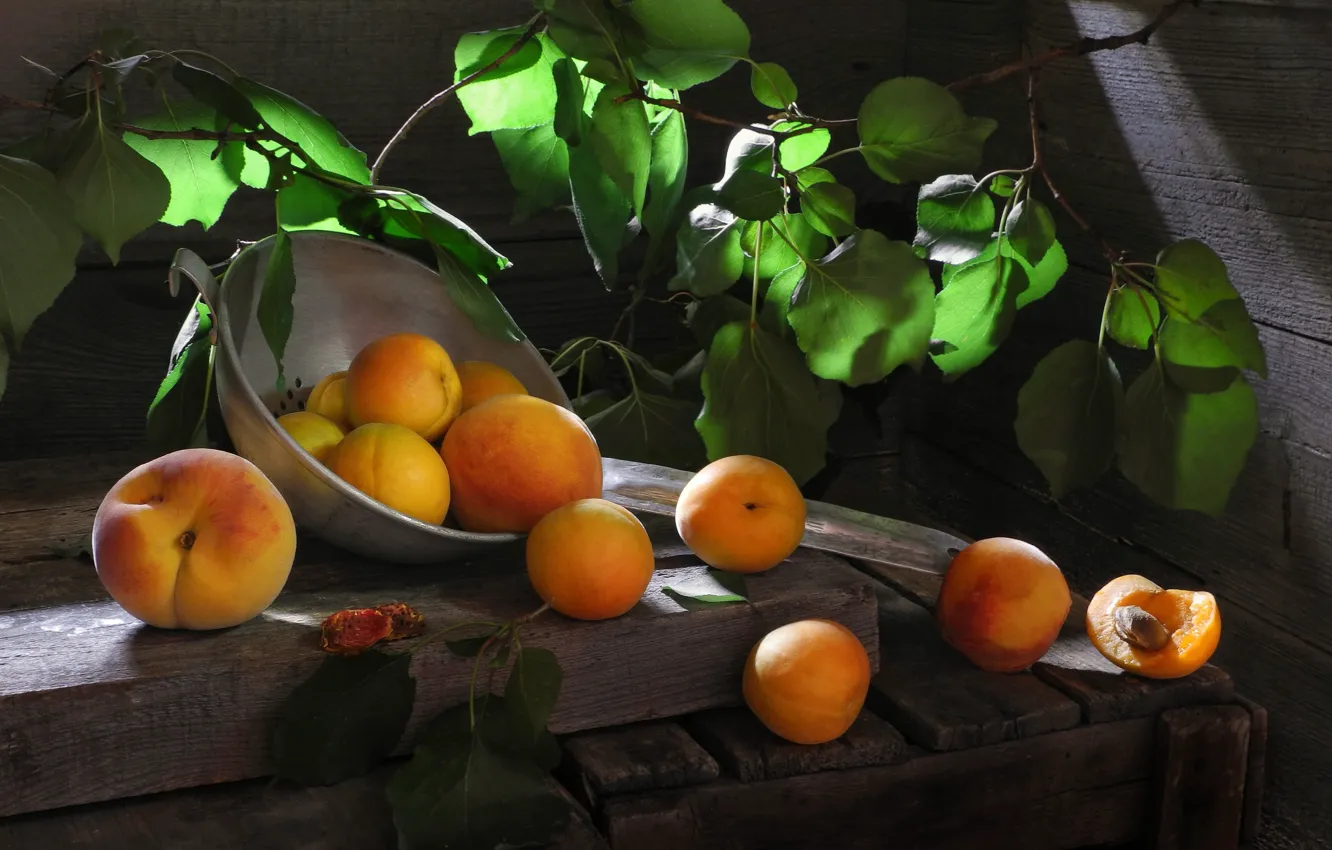 Photo wallpaper leaves, branches, Board, fruit, fruit, peaches, apricots, дуршлыг