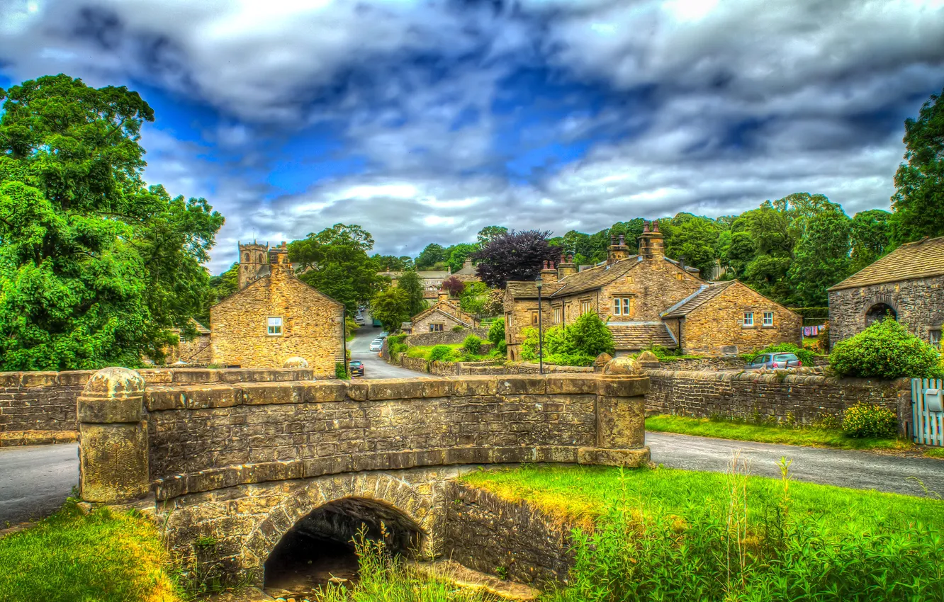 Photo wallpaper road, clouds, trees, bridge, street, England, home, treatment