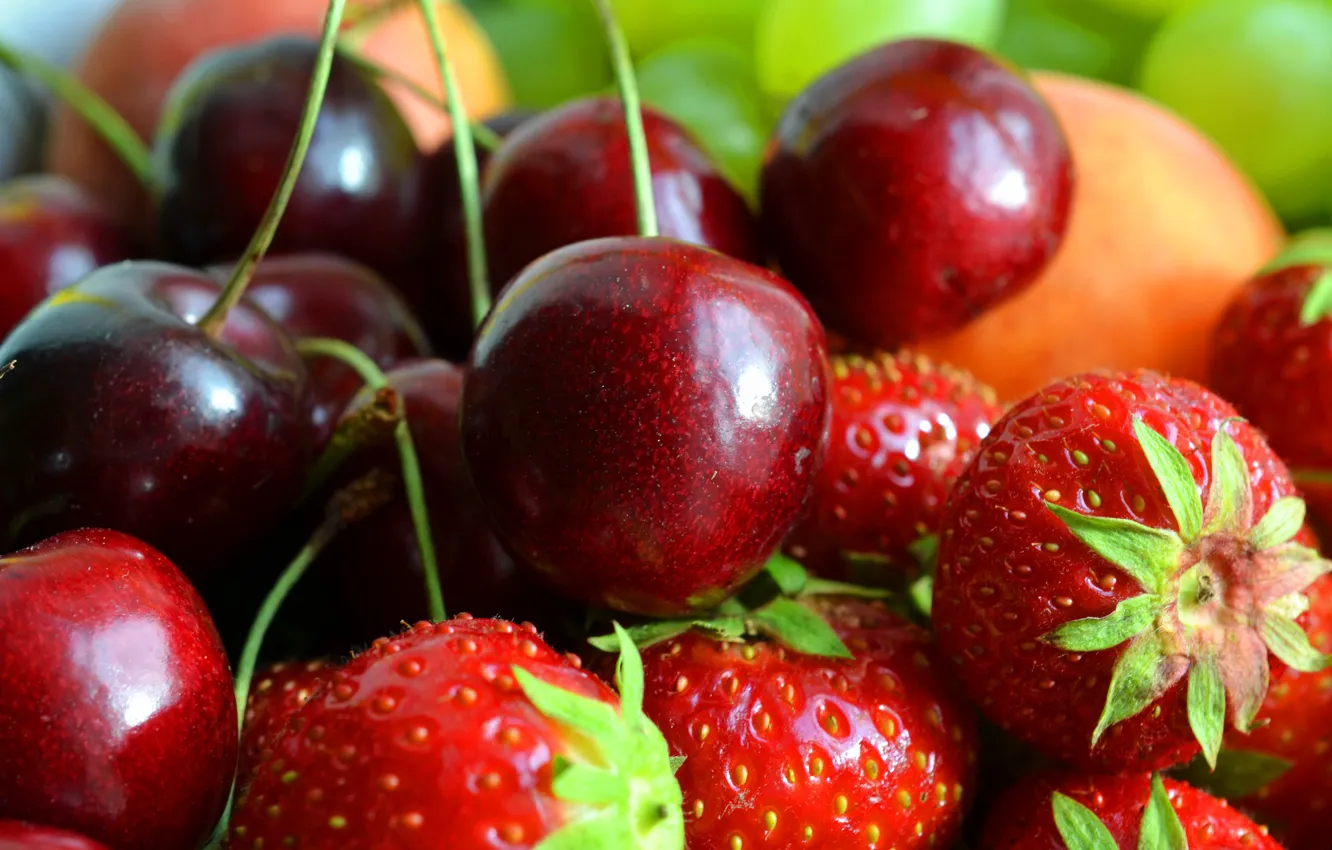 Photo wallpaper macro, red, cherry, berries, strawberry, peaches, cherry, composition