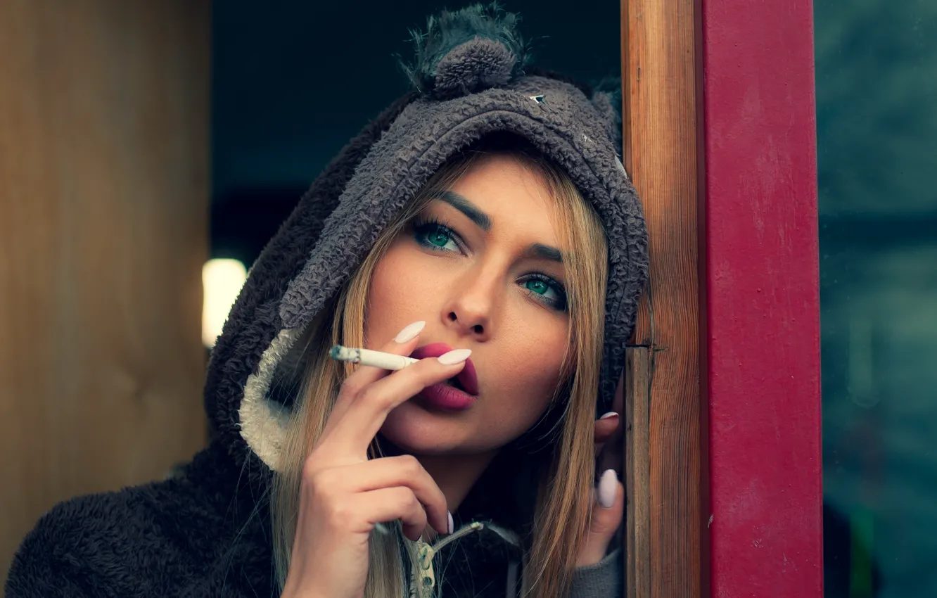 Photo wallpaper girl, portrait, cigarette