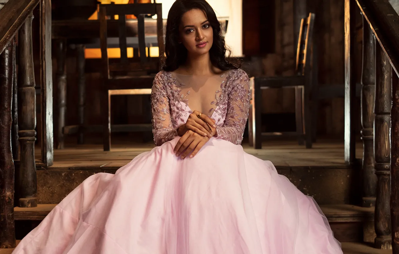 Photo wallpaper girl, eyes, smile, pink, beautiful, model, pretty, beauty