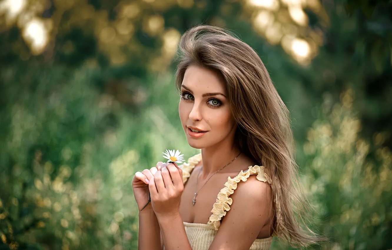Photo wallpaper greens, look, flowers, nature, pose, model, portrait, chamomile