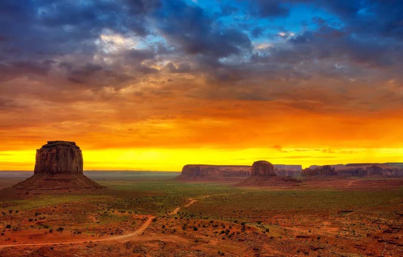 Photo wallpaper the sky, desert, Utah, USA, Monument valley
