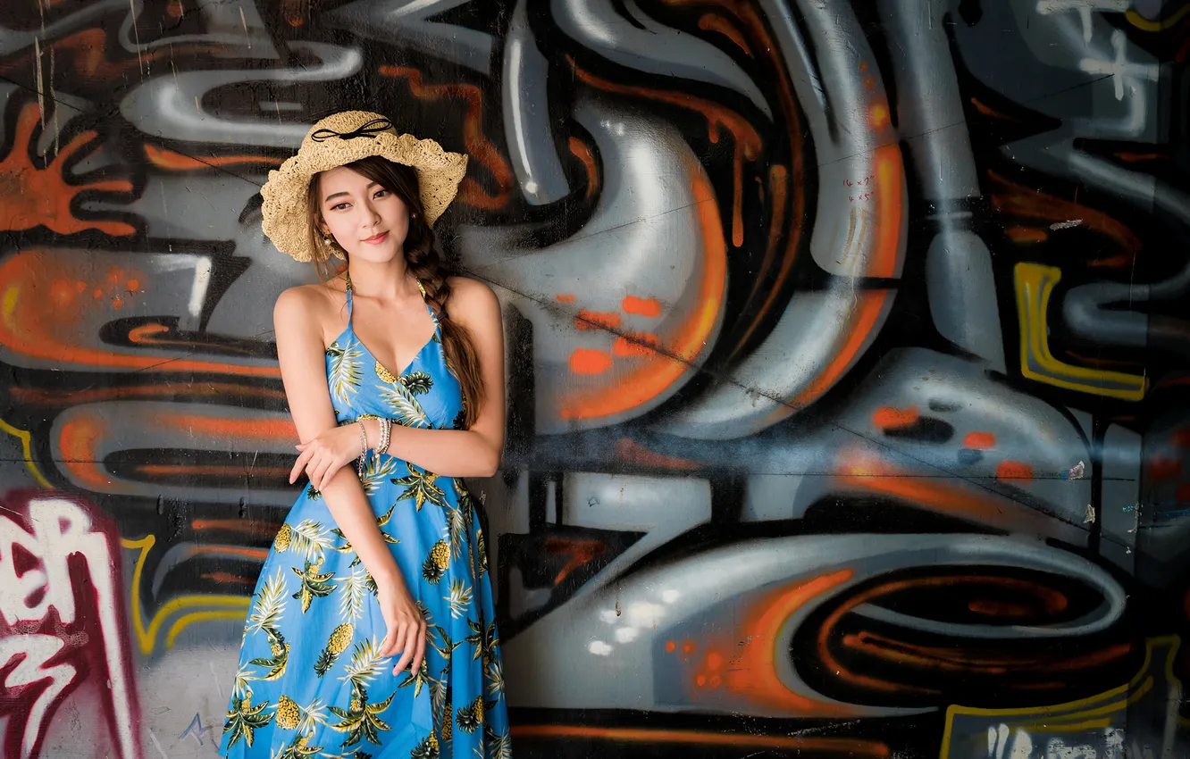 Photo wallpaper pose, graffiti, model, portrait, hat, hands, makeup, figure