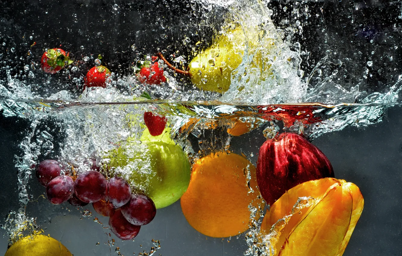 Photo wallpaper water, squirt, berries, fruit