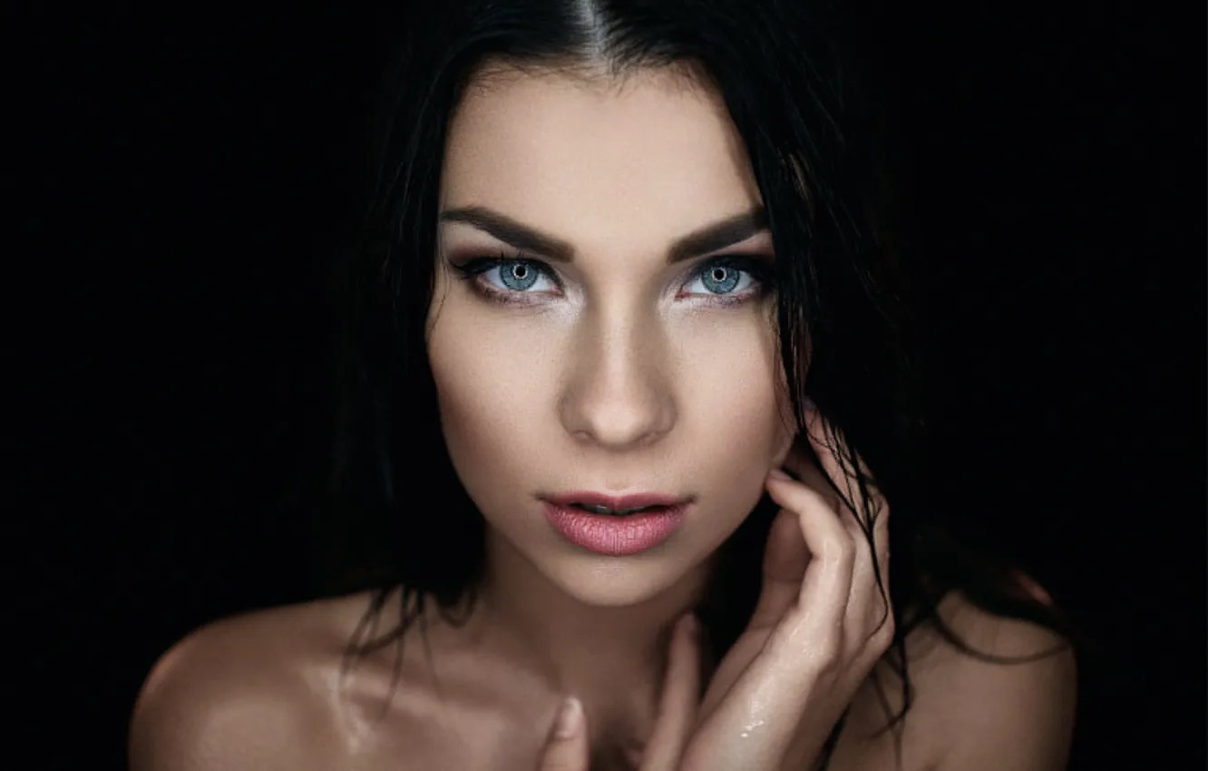 Photo wallpaper look, Shine, portrait, Britta