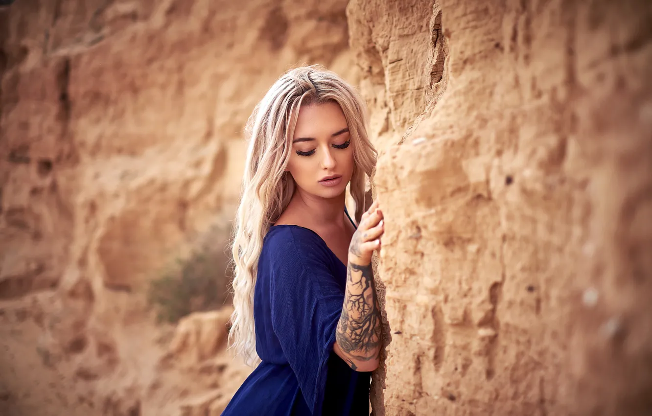 Photo wallpaper pose, rocks, model, hand, portrait, makeup, dress, tattoo