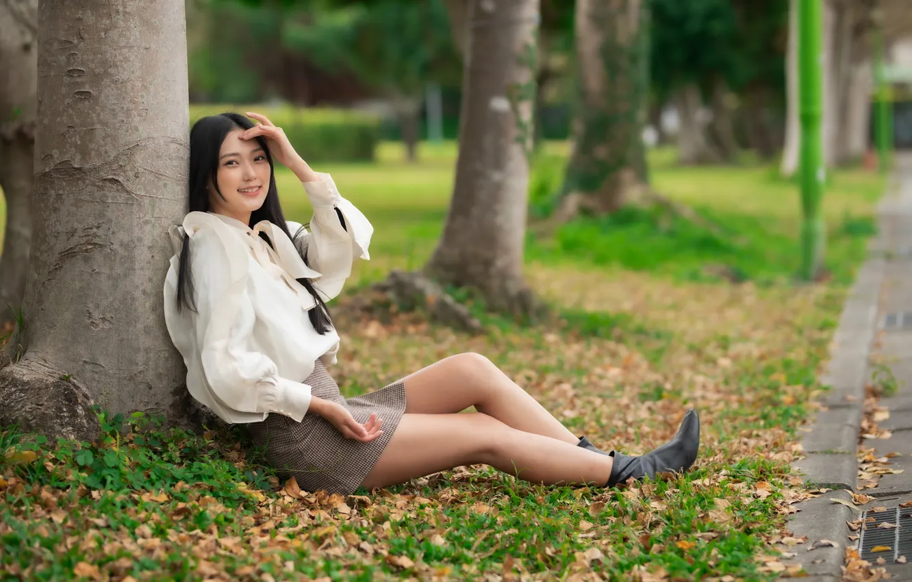 Photo wallpaper legs, Asian, sitting