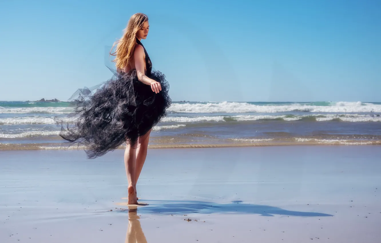 Photo wallpaper sea, girl, shore