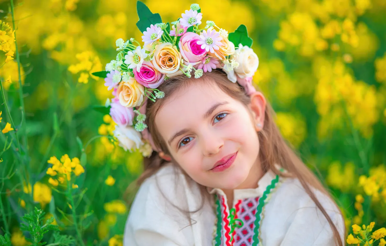 Photo wallpaper field, summer, light, flowers, nature, mood, girl, wreath