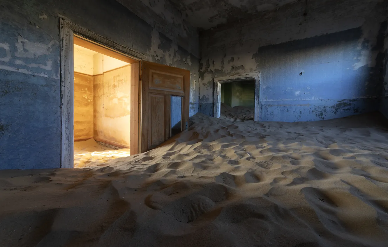 Photo wallpaper sand, home, the door