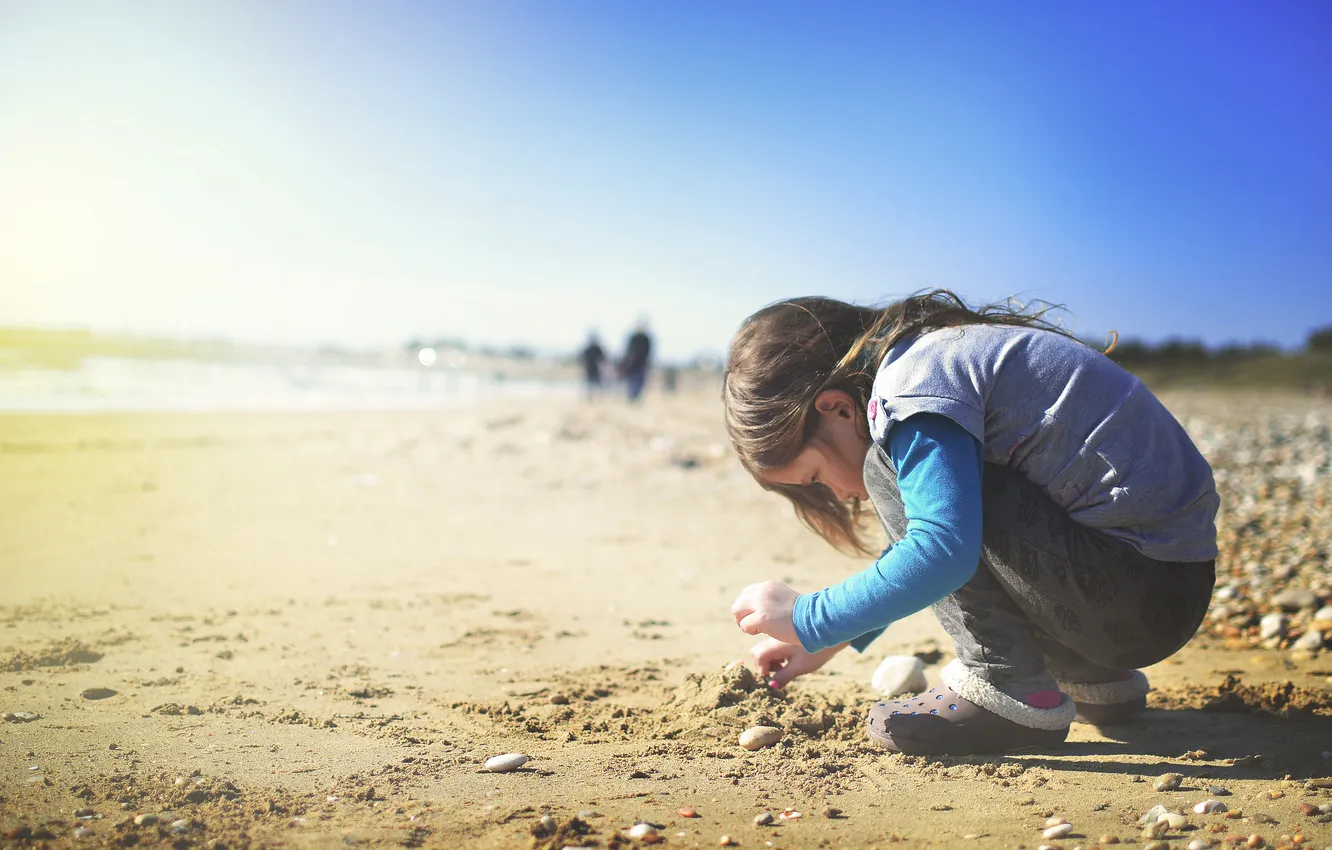 Photo wallpaper sand, beach, girl