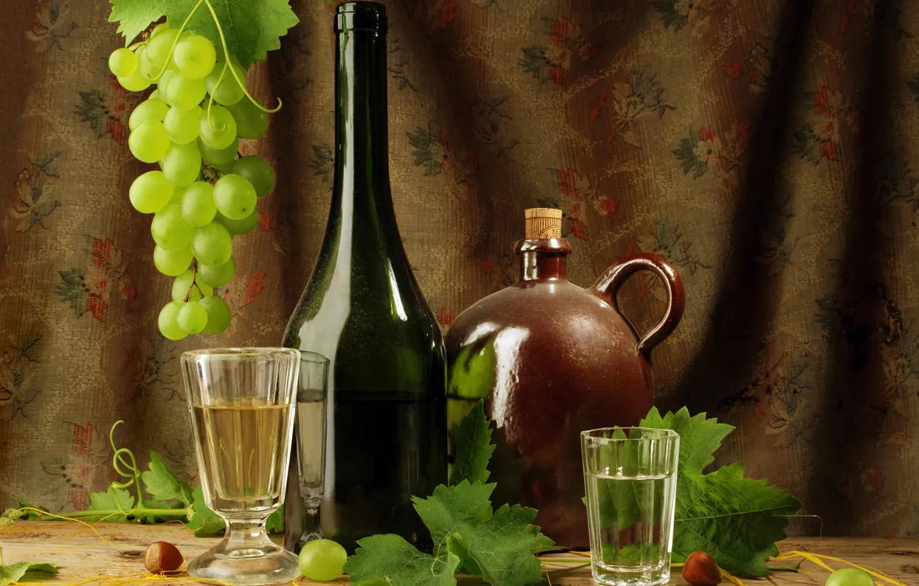 Photo wallpaper leaves, glass, wine, bottle, grapes, vodka, glass