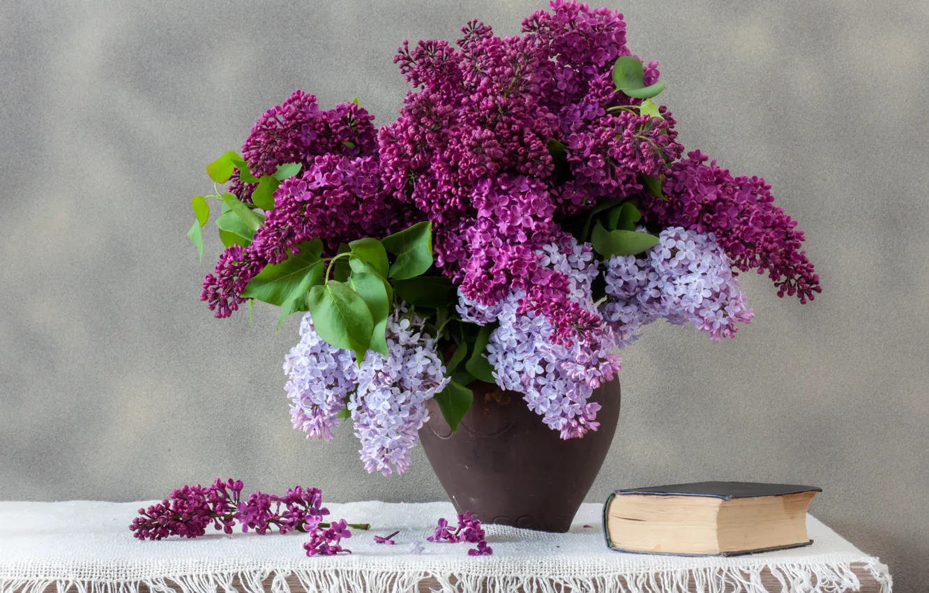 Photo wallpaper bouquet, book, lilac