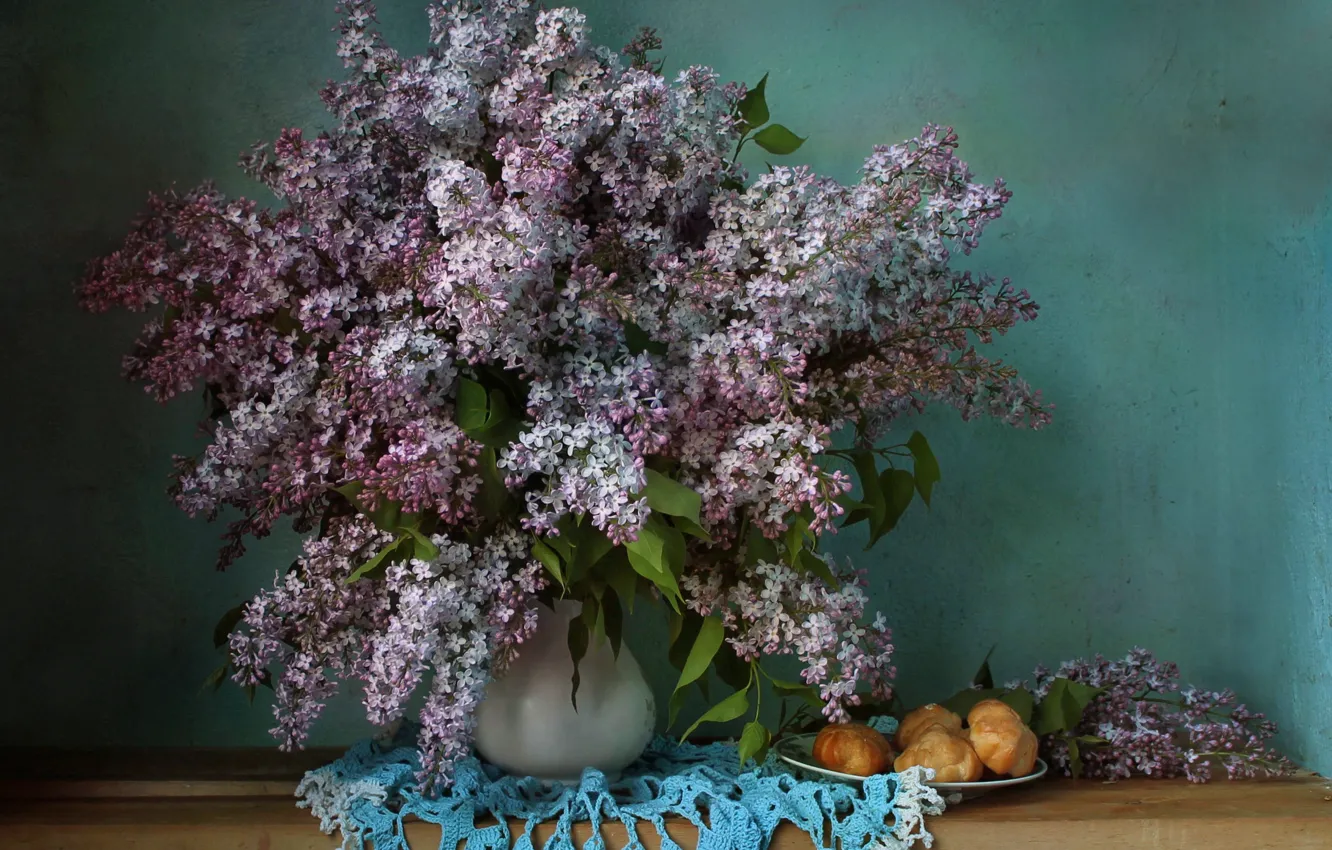 Photo wallpaper bouquet, lilac, profiteroles