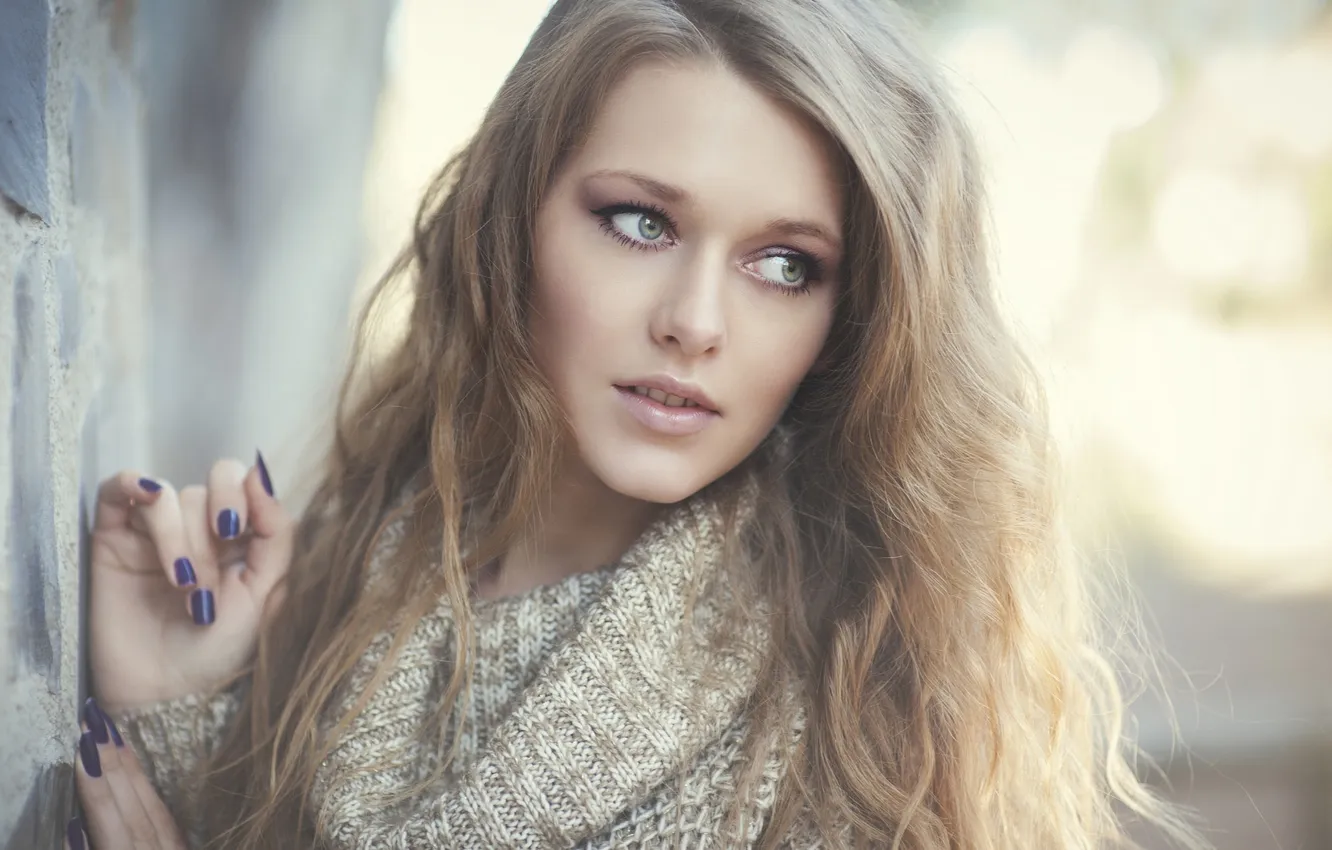 Photo wallpaper portrait, sweater, bokeh, Erika Jusytė