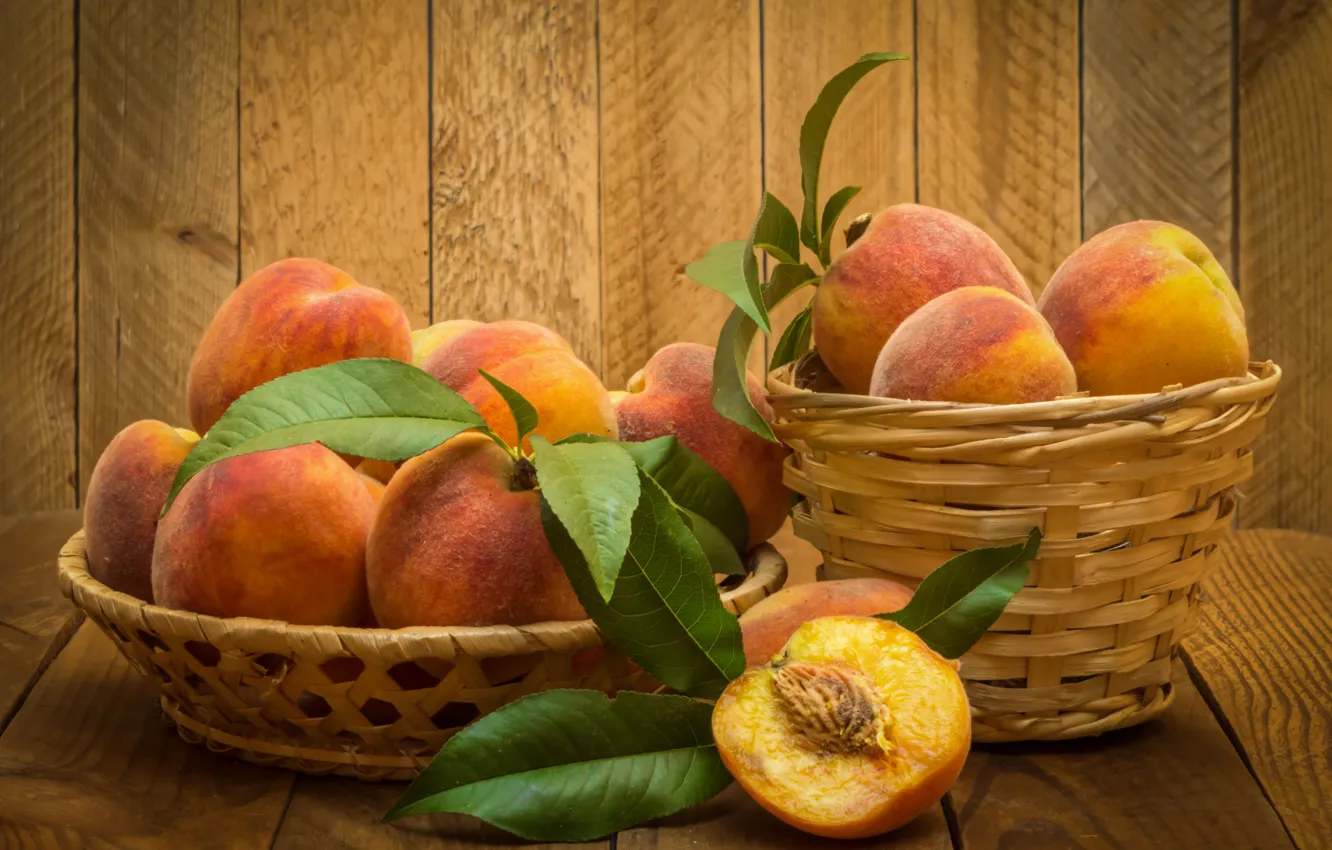 Photo wallpaper basket, peaches, ripe