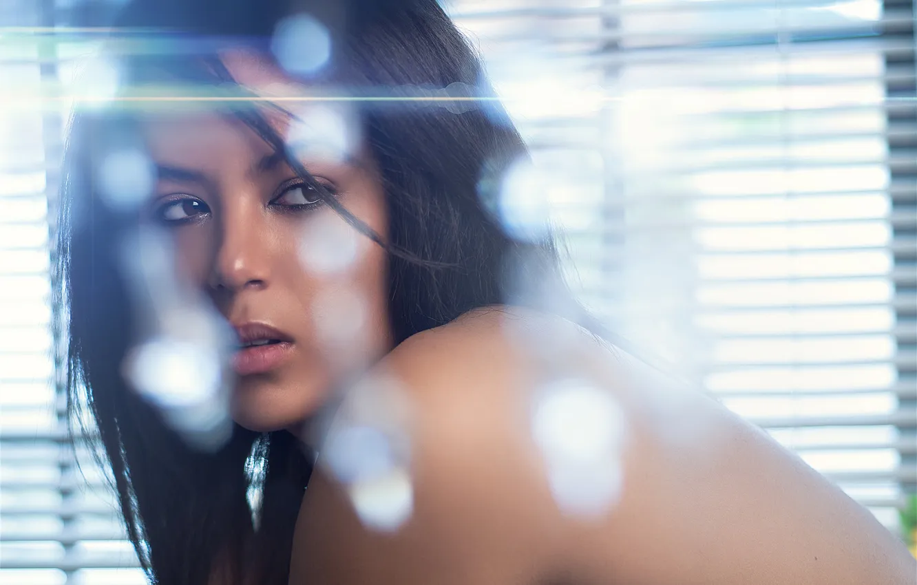 Photo wallpaper eyes, look, girl, face, hair, blur