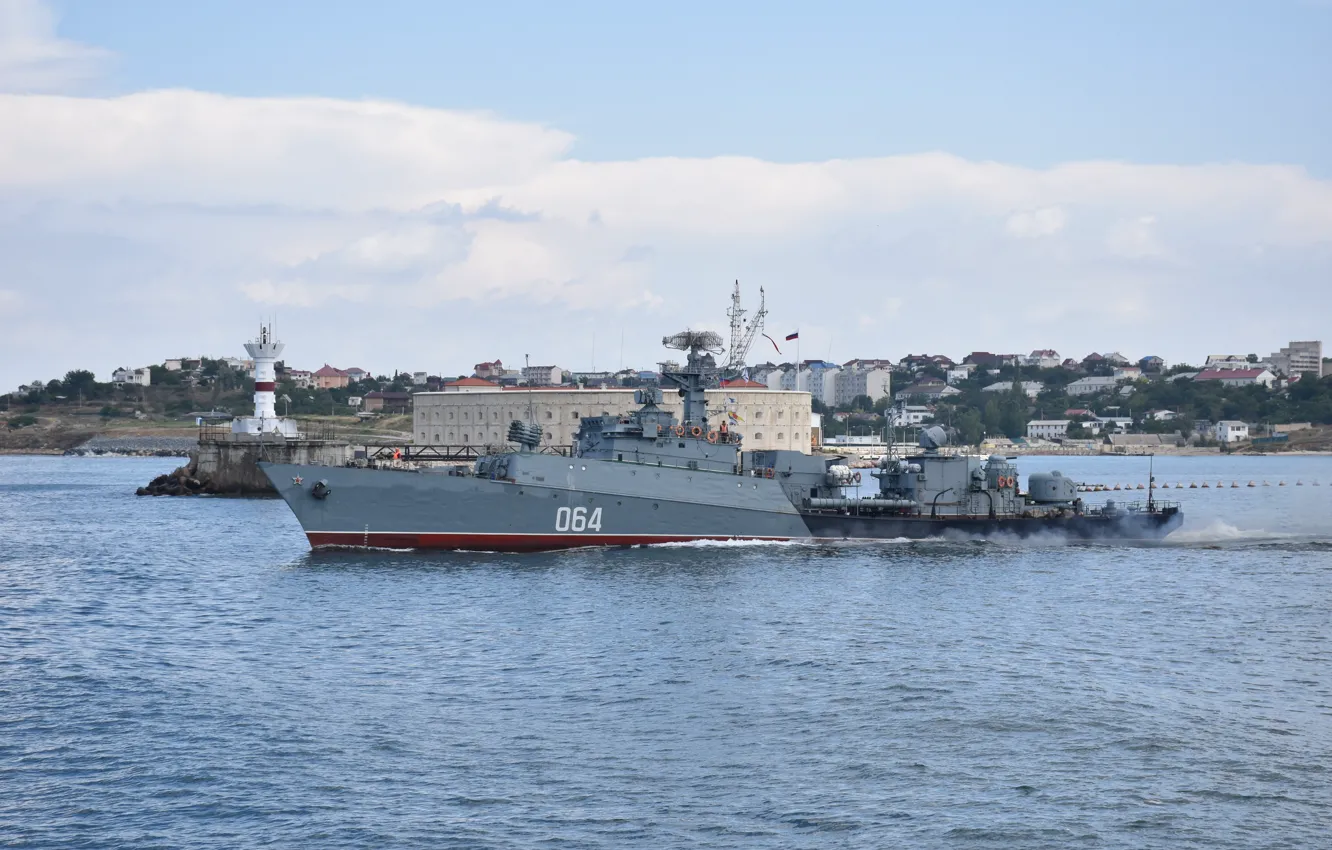 Photo wallpaper ship, anti-submarine, small, project 1124-M, cipher Albatross