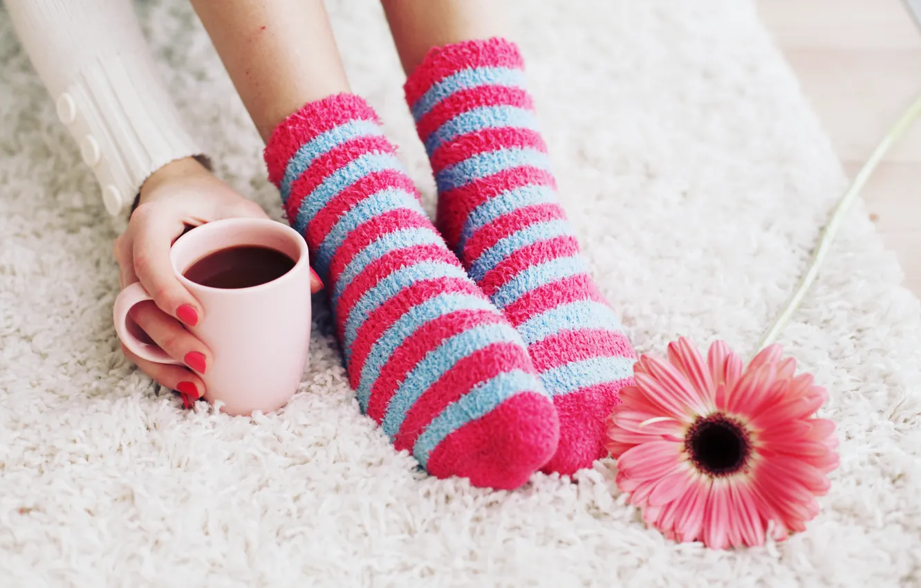 Photo wallpaper flowers, feet, coffee, Cup, socks, cup, coffee, socks