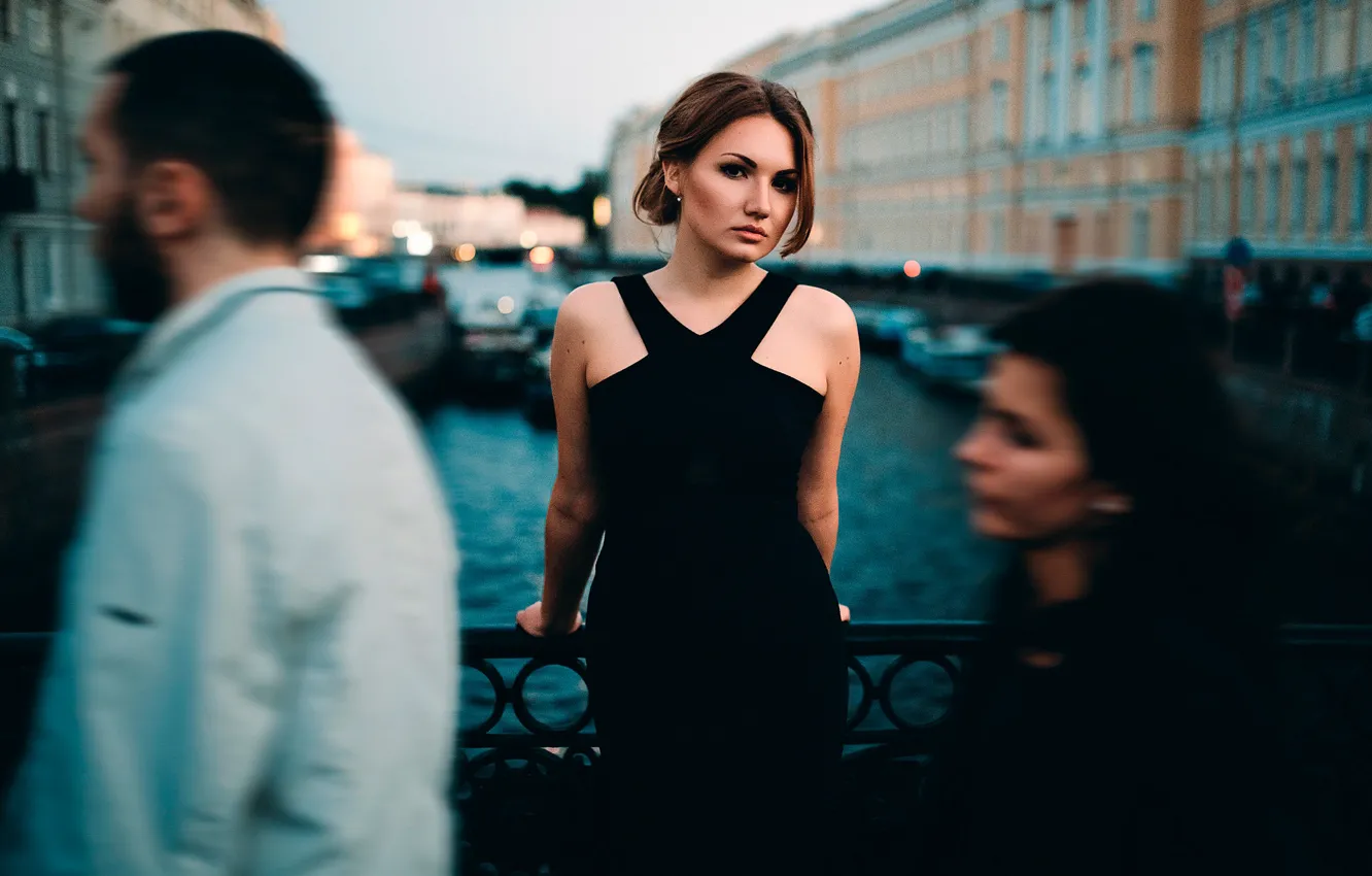 Photo wallpaper girl, the city, Elena, passers-by, Ivan Proskurin