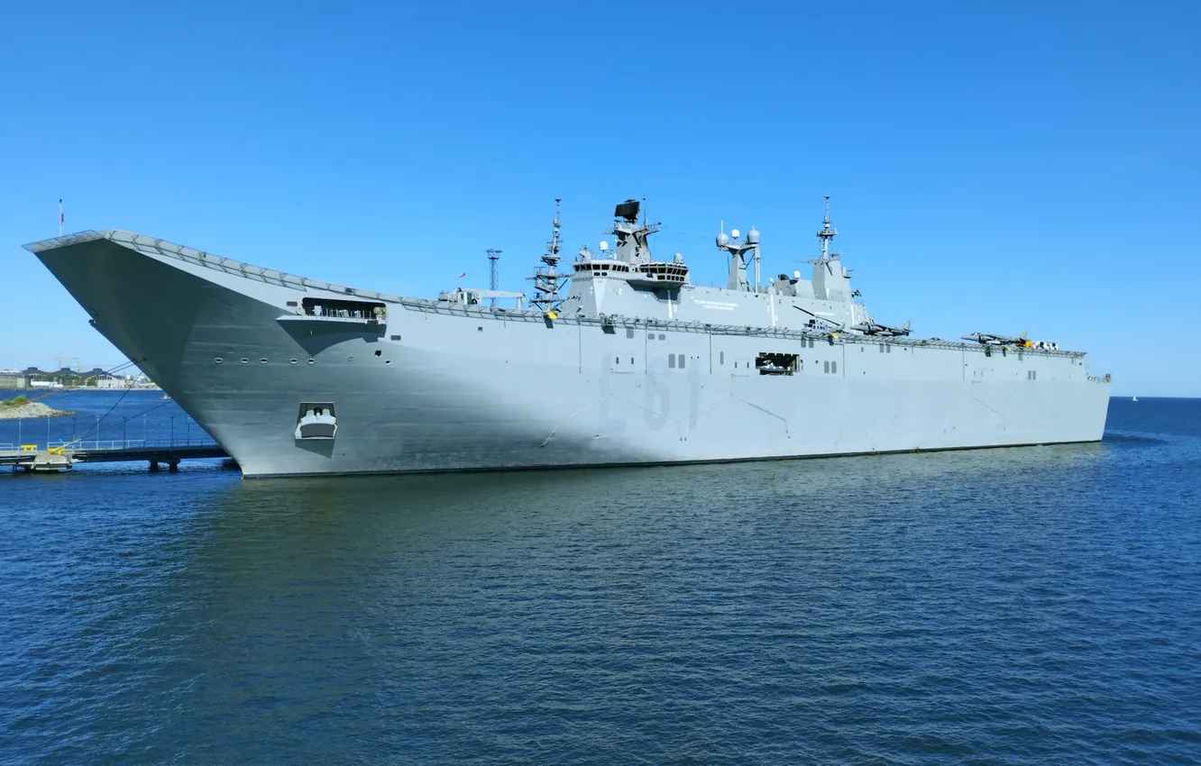 Photo wallpaper UDC, Spanish Navy, Juan Carlos, L-61