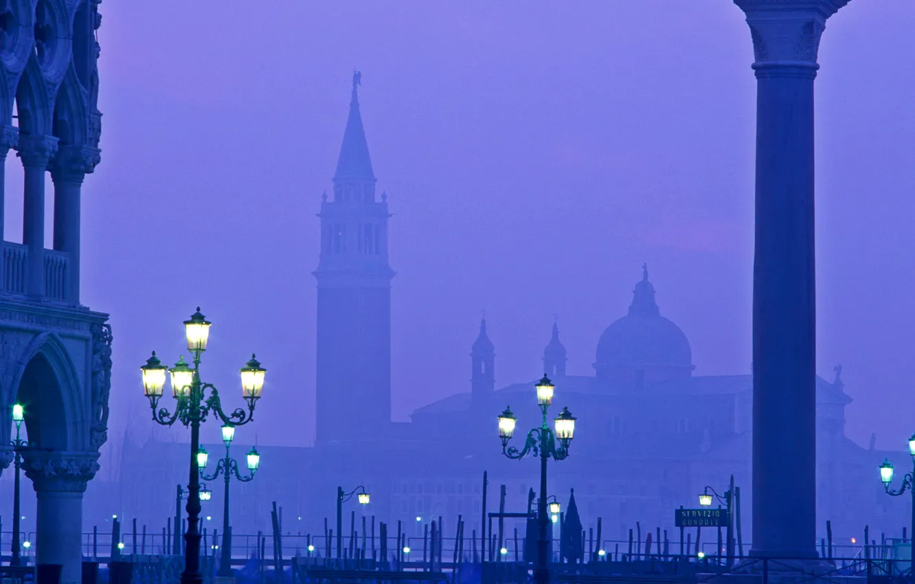 Photo wallpaper fog, the evening, lights, Italy, Venice, the Doge's Palace, Piazzetta