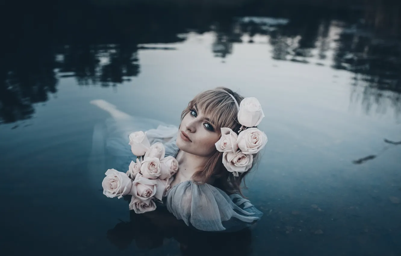 Photo wallpaper summer, look, water, girl, flowers, face, pose, lake