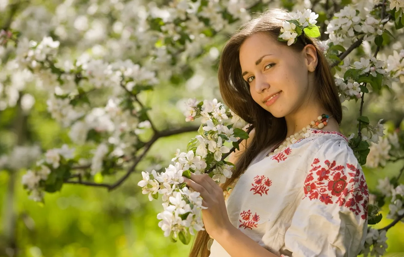 Photo wallpaper flowers, smile, beautiful girl