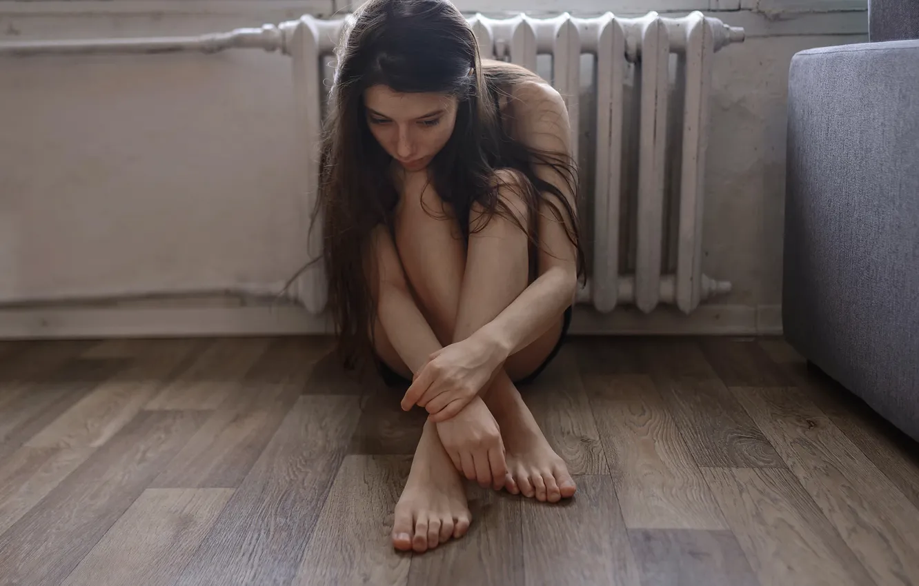 Photo wallpaper loneliness, room, freckles, legs, sponge, Aleks Five