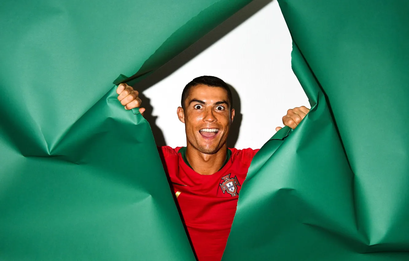Photo wallpaper Cristiano Ronaldo, player, colored paper