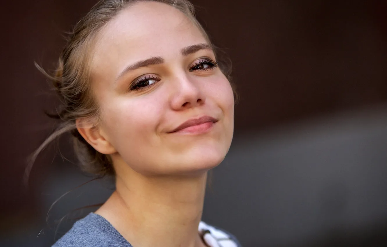 Photo wallpaper look, close-up, smile, model, portrait, makeup, hairstyle, beauty