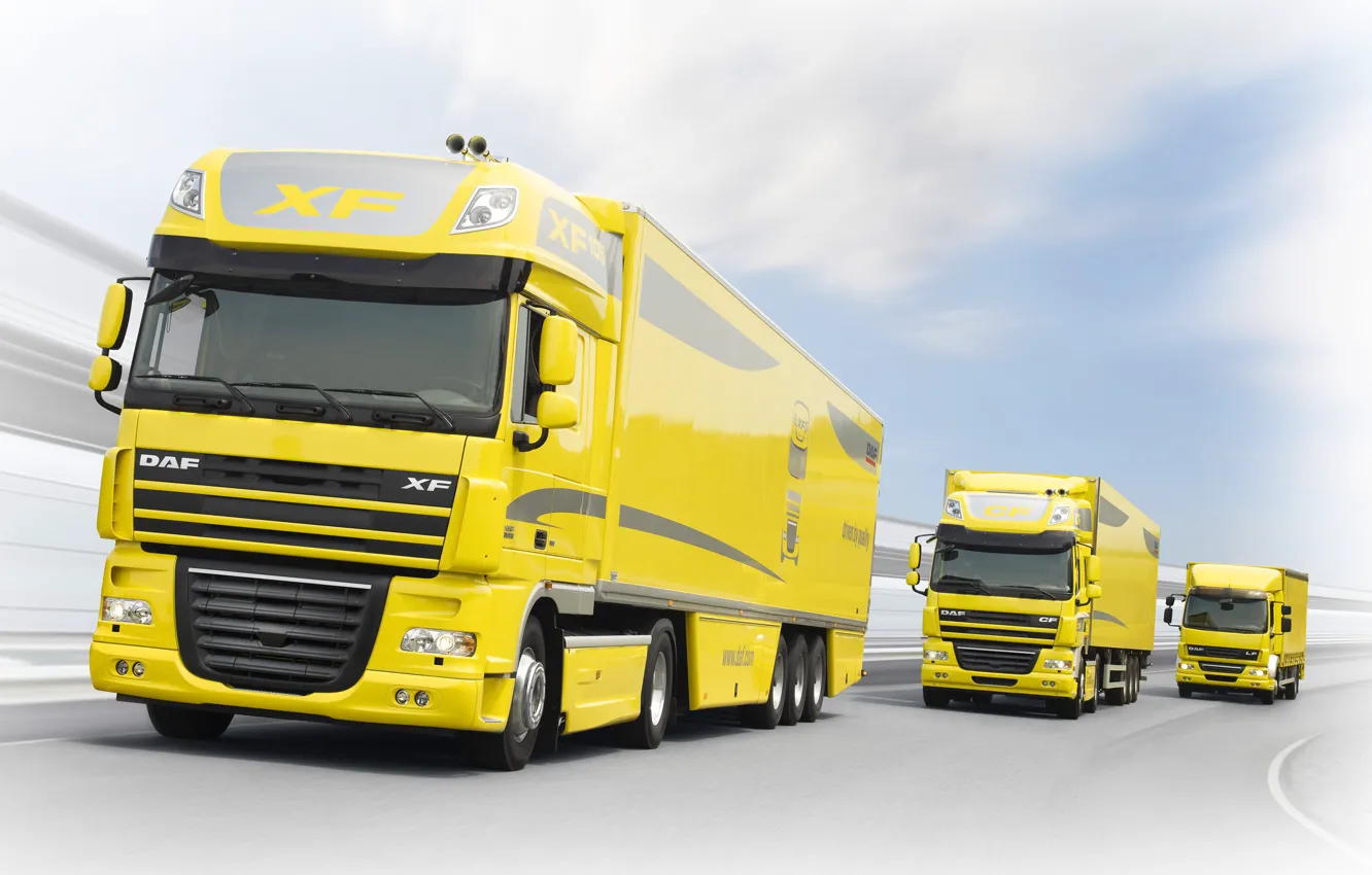 Photo wallpaper the sky, clouds, trucks, movement, track, yellow, DAF, DAF