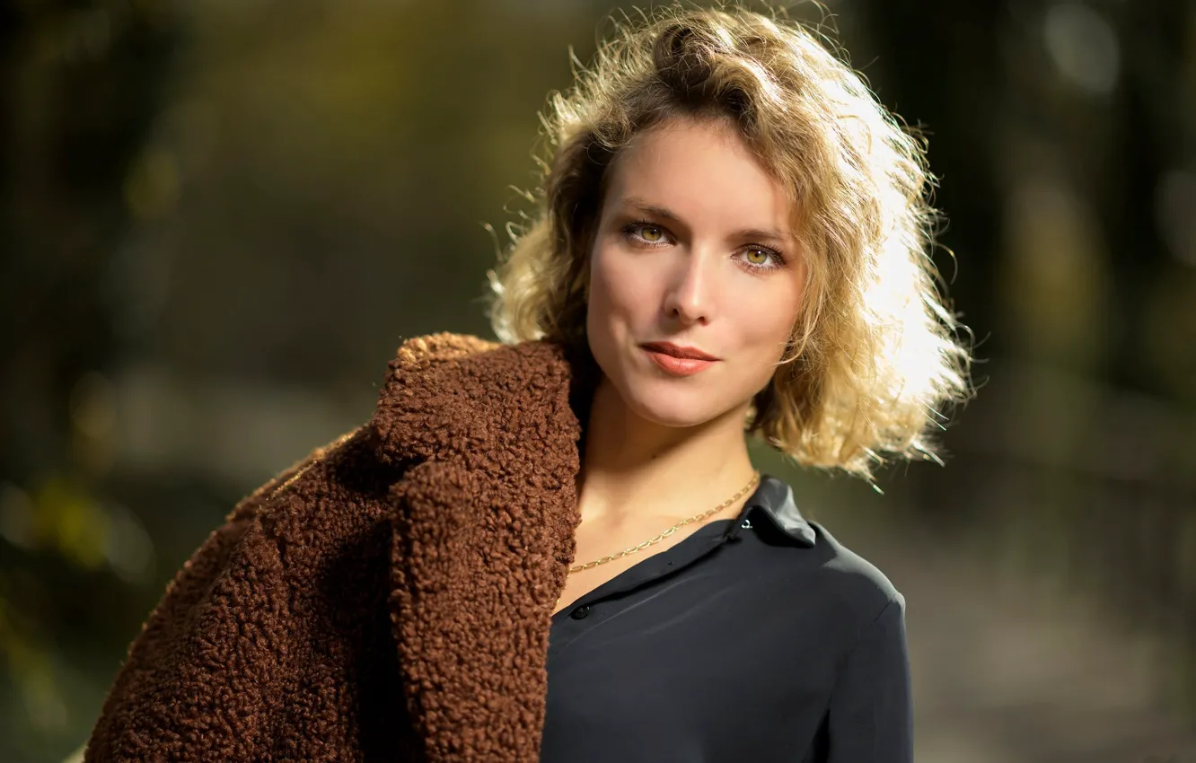 Photo wallpaper eyes, look, girl, clothing, hair