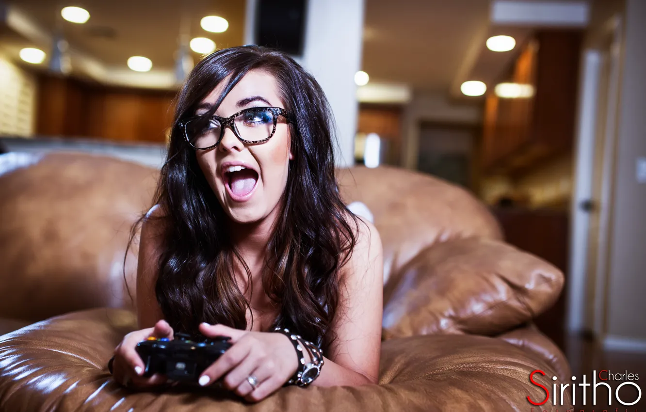 Photo wallpaper girl, joy, glasses, girl, xbox360, gamepad, Charles Siritho