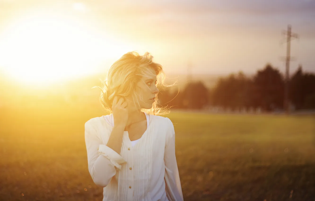 Photo wallpaper girl, the sun, blonde, profile