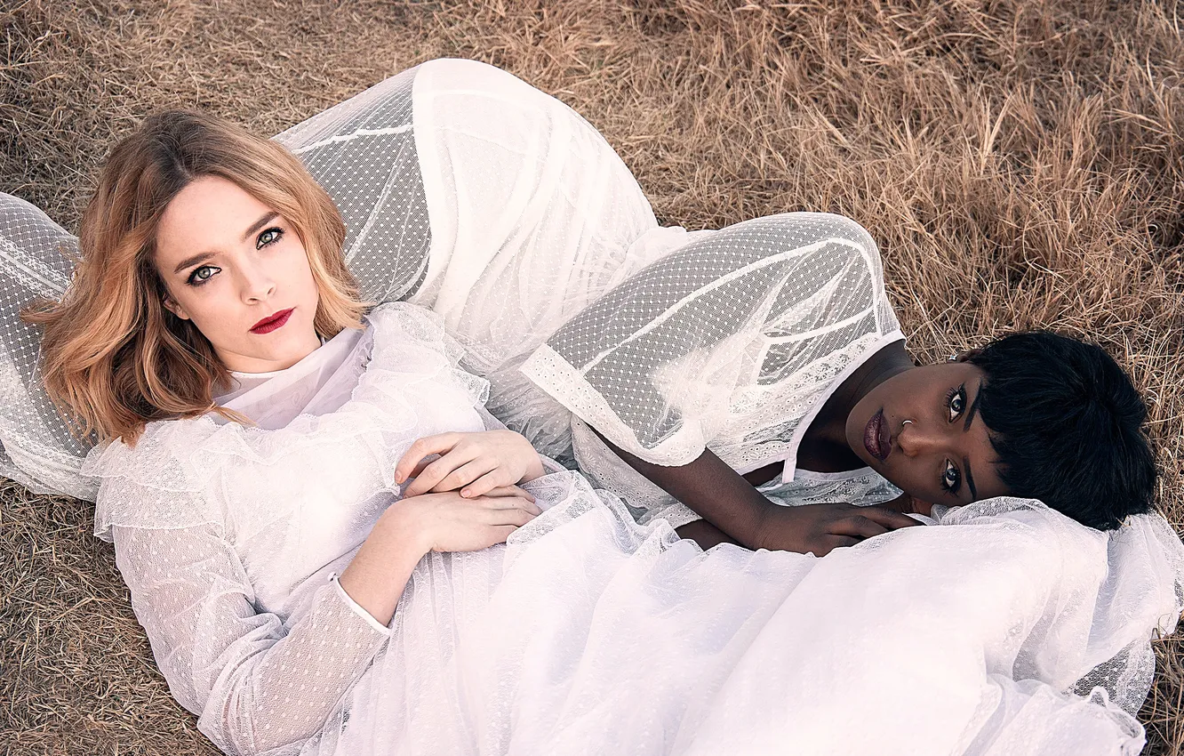 Photo wallpaper makeup, dress, two girls, black, whites