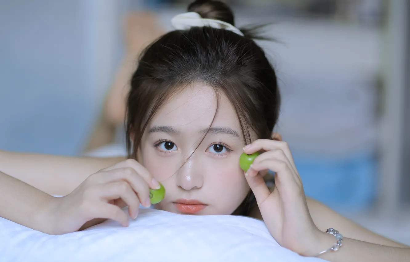 Photo wallpaper woman, model, pretty, bed, asian, close up, Close Shot