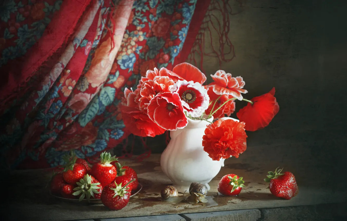 Photo wallpaper flowers, berries, Board, Maki, snail, strawberry, pitcher, still life