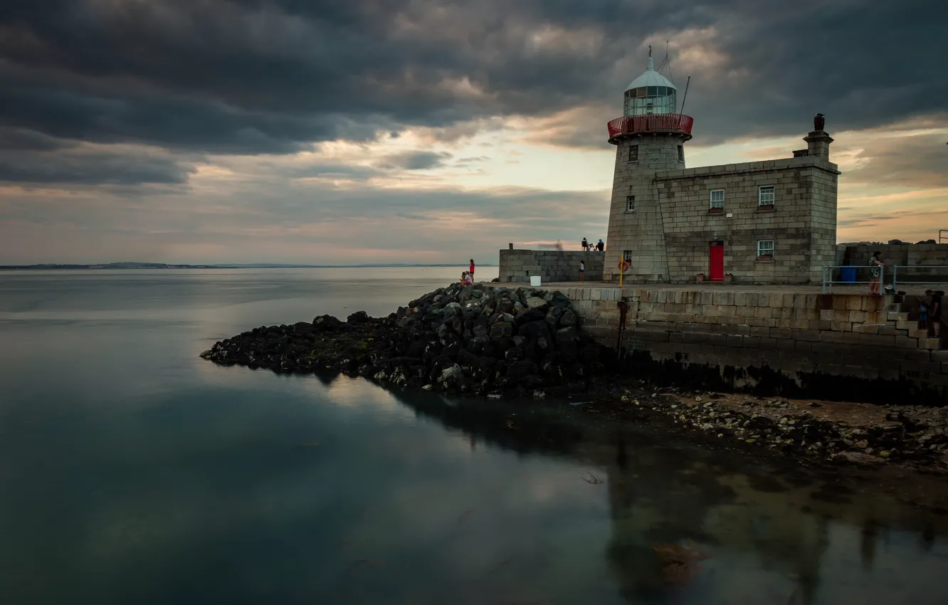 Photo wallpaper sea, shore, people, lighthouse
