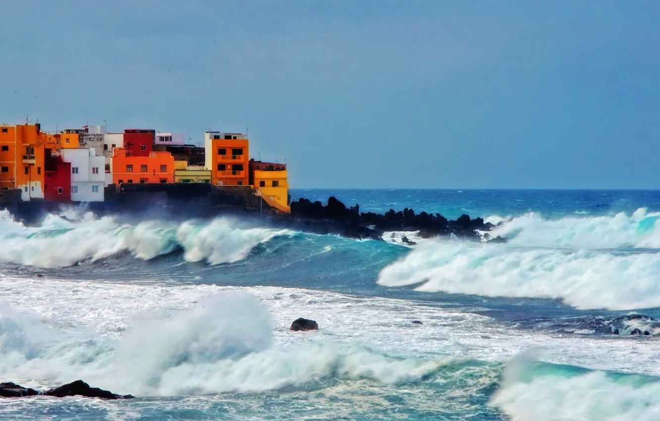 Photo wallpaper waves, sea, ocean, rocks, village, troubled sea, storm is coming