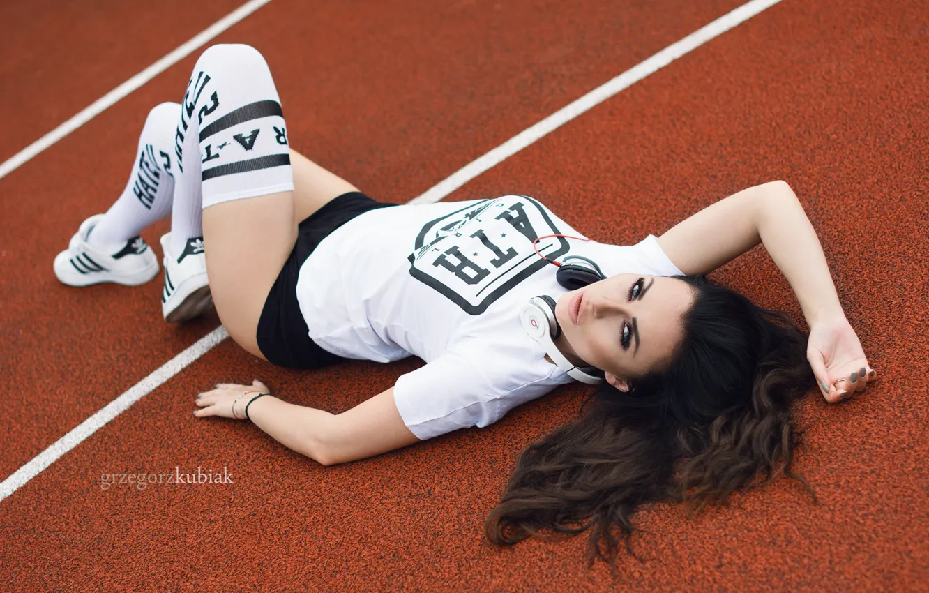 Photo wallpaper look, model, hair, shorts, portrait, makeup, headphones, figure