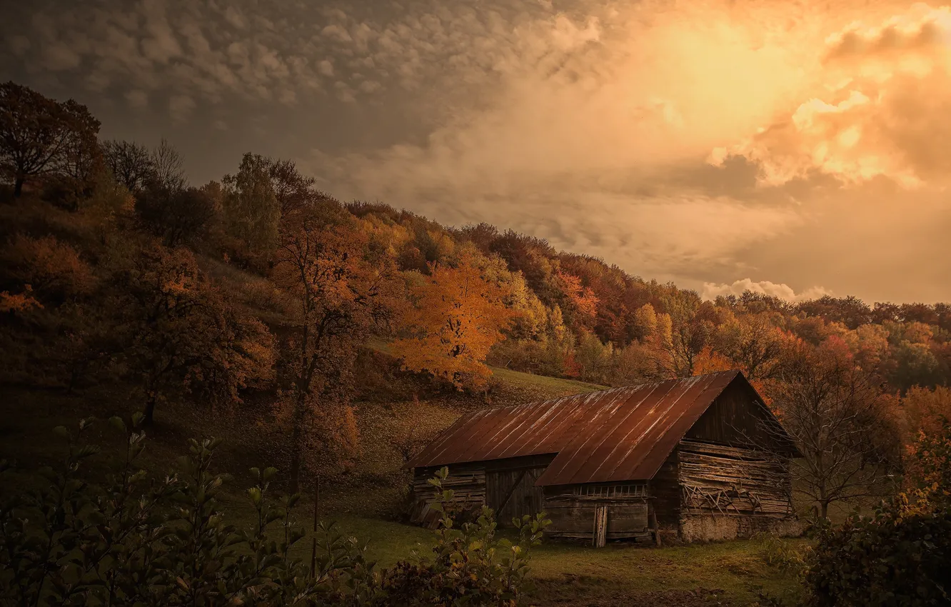 Photo wallpaper autumn, the barn, hill
