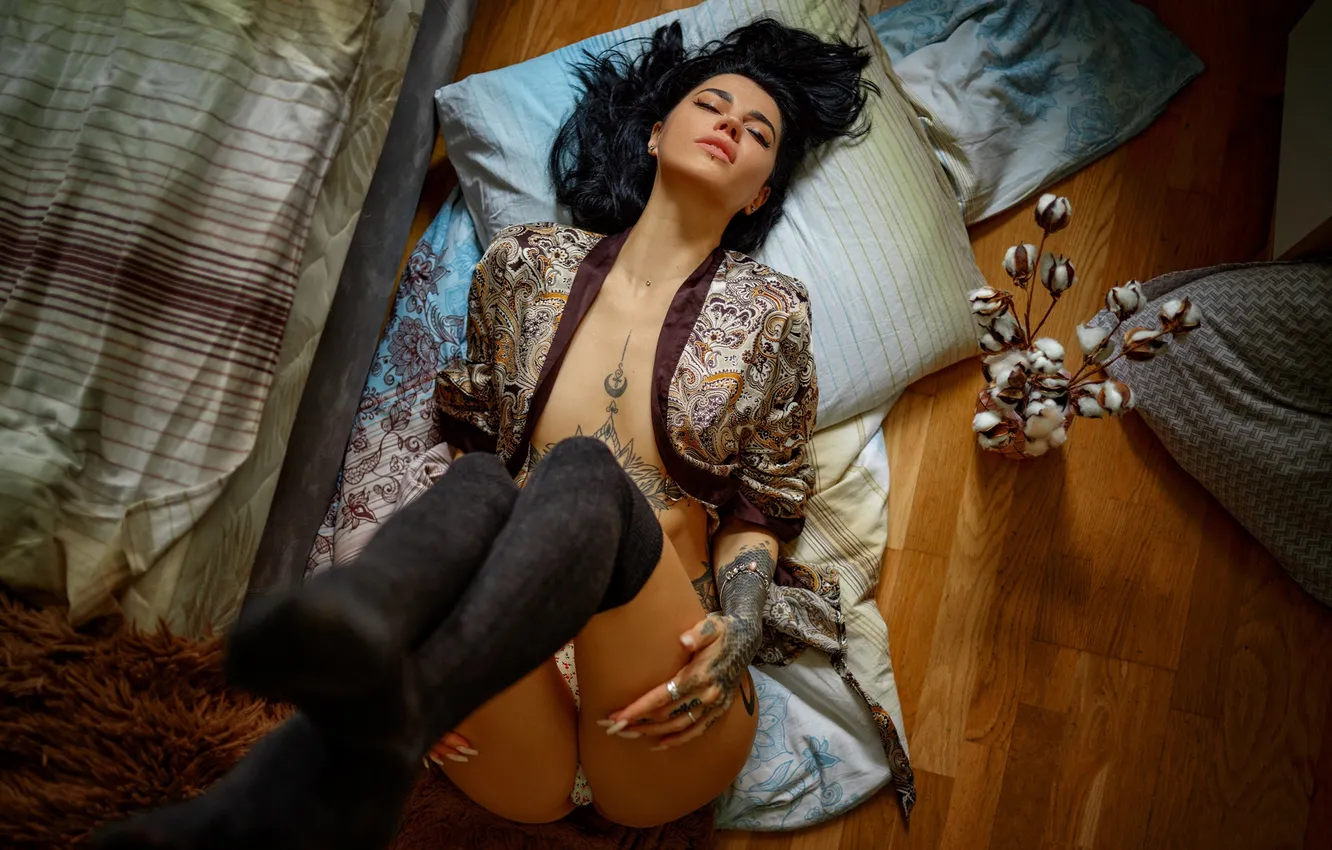 Photo wallpaper girl, pose, pillow, brunette, tattoo, legs, Golf, long hair