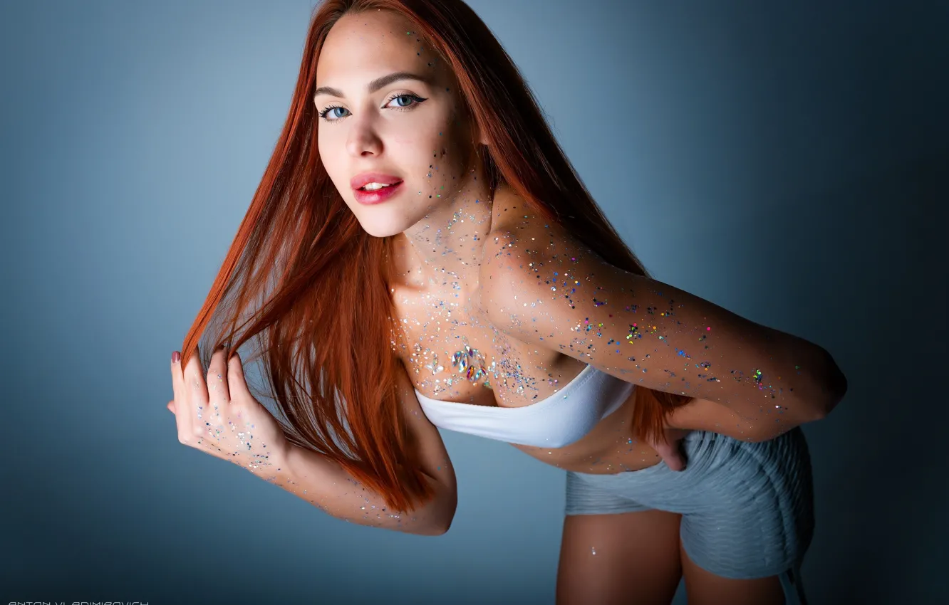 Photo wallpaper look, girl, pose, background, shorts, sequins, red, topic